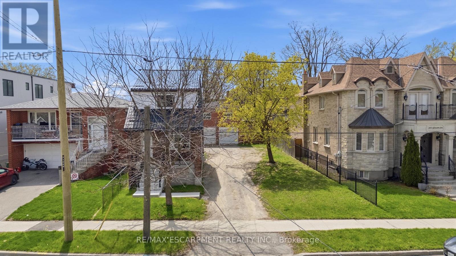 Detached at GARAGE UPPER - 1049 GLENCAIRN AVENUE, Toronto