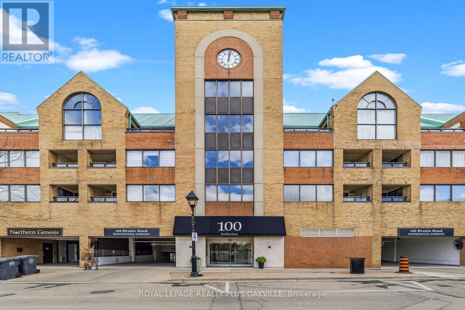 Apartment at 404 - 100 BRONTE ROAD, Oakville (BR Bronte)