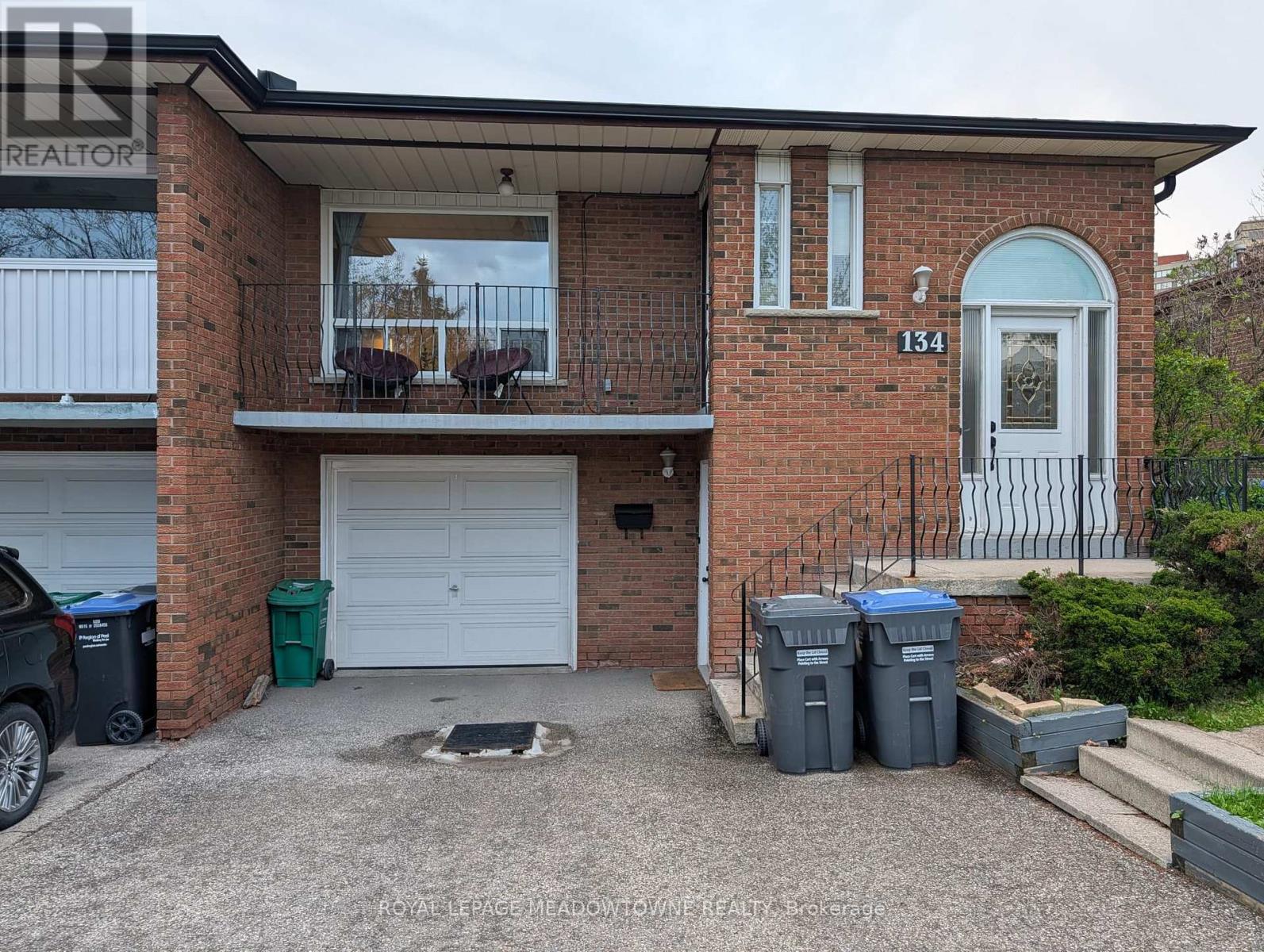 Semi-Detached/Link at 134 CHALFIELD LANE, Mississauga (Rathwood)
