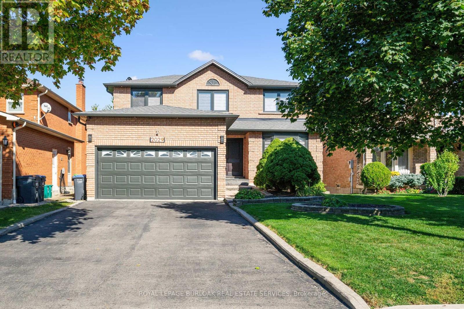 Detached at 2029 KEMPTON PARK DRIVE, Mississauga (Central Erin Mills)