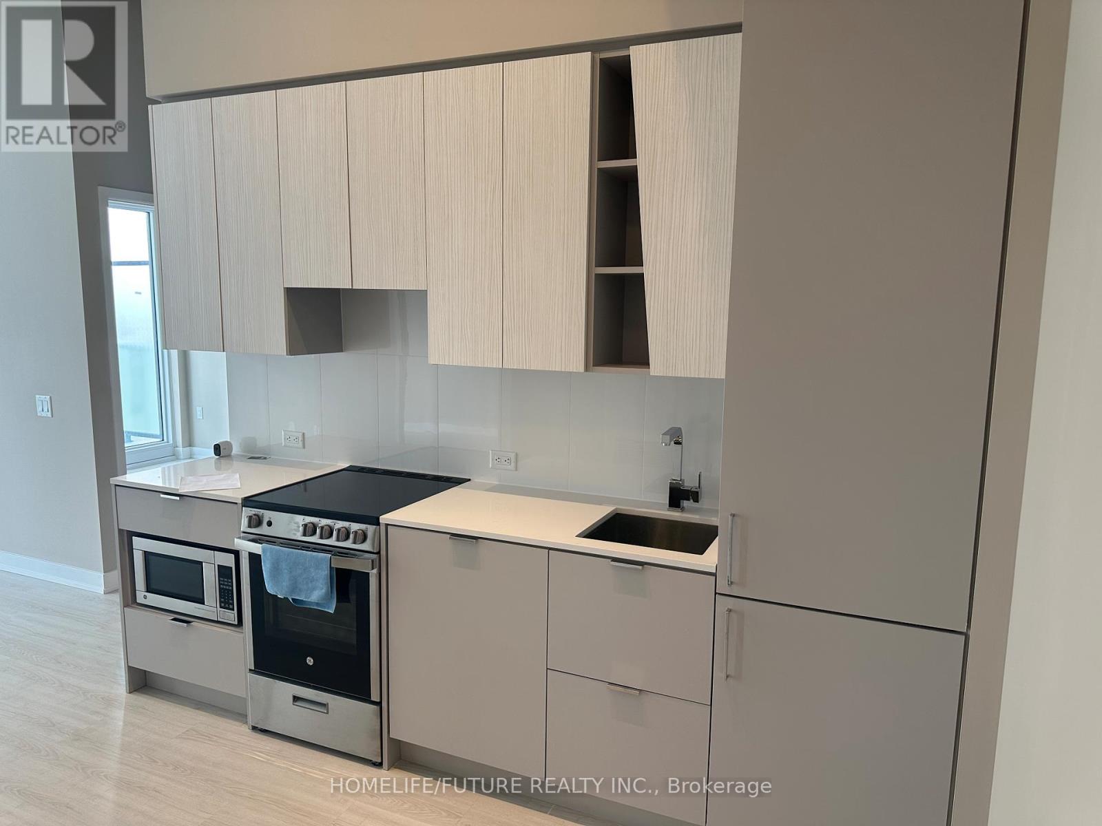 Apartment at 617 - 3883 QUARTZ ROAD, Mississauga