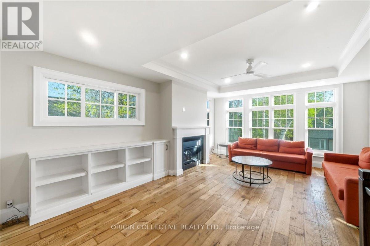 Semi-Detached/Link at 79 WILSON STREET E, Oakville (CO Central)