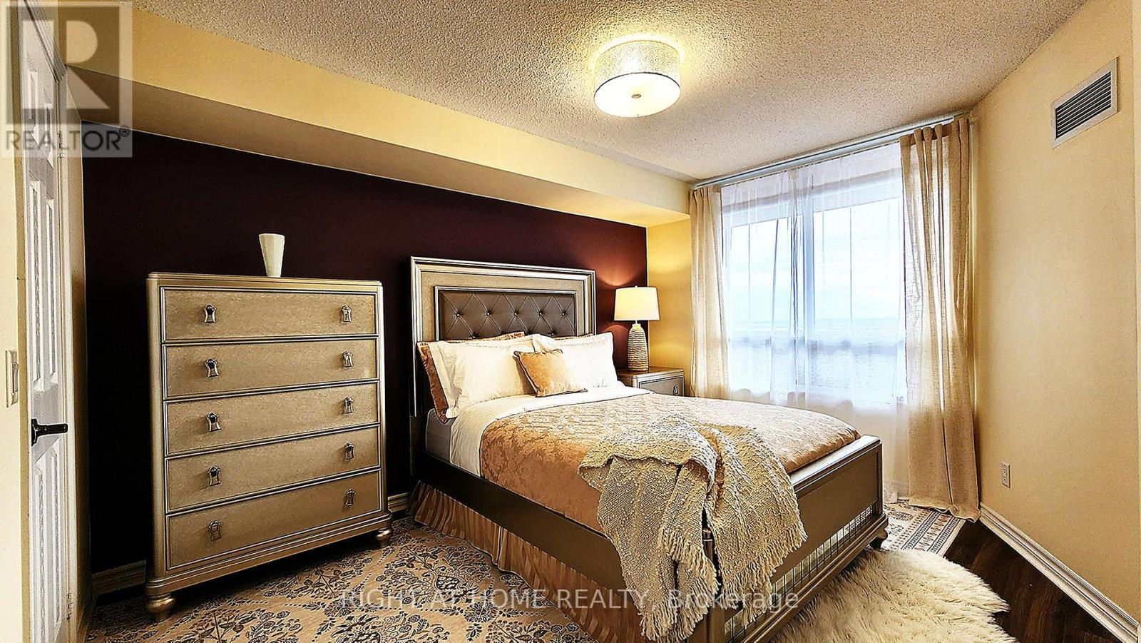 Apartment at 2422 - 700 HUMBERWOOD BOULEVARD, Toronto (West Humber-Clairville)