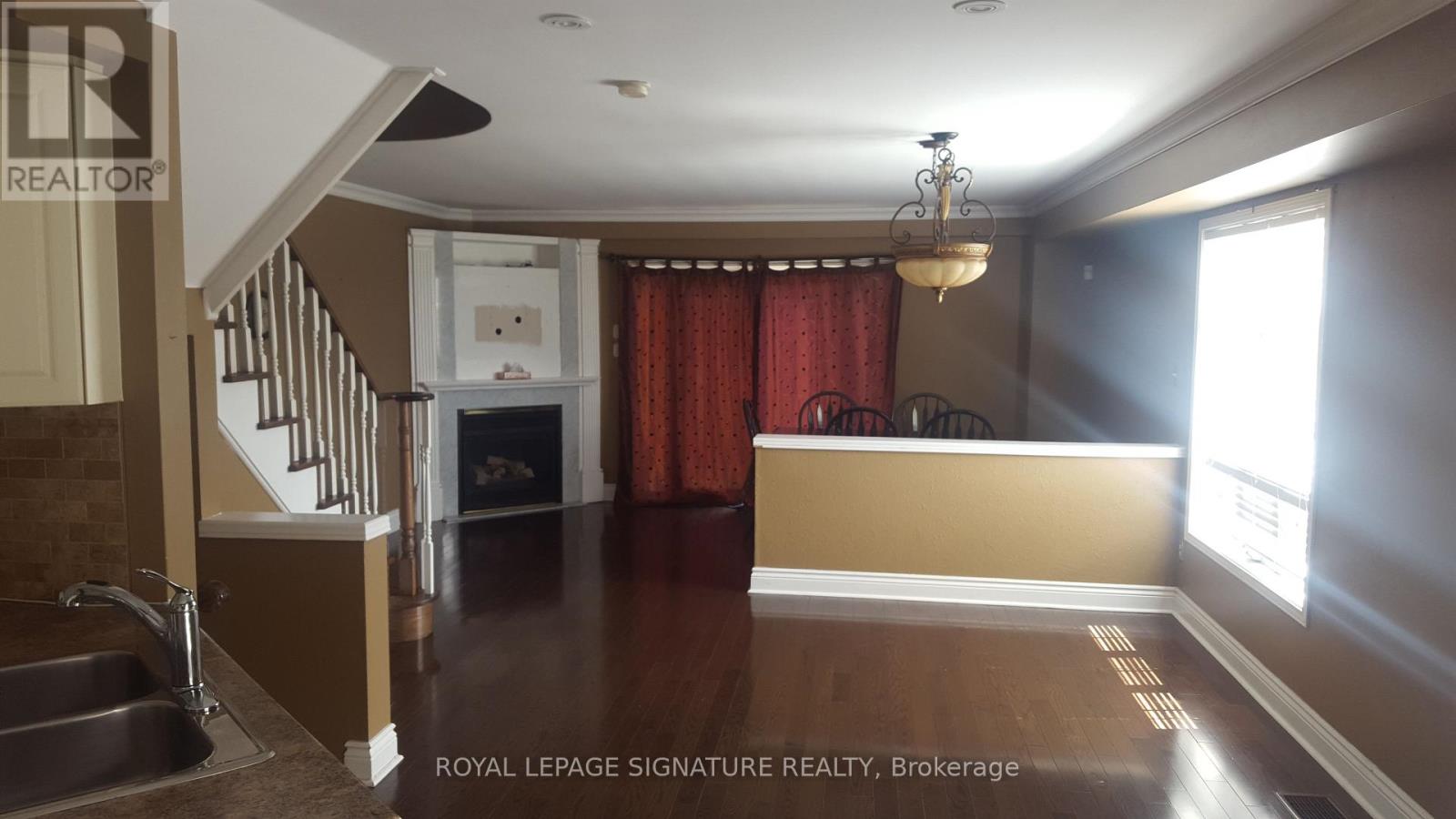 Semi-Detached/Link at 5456 TREE CREST COURT, Mississauga