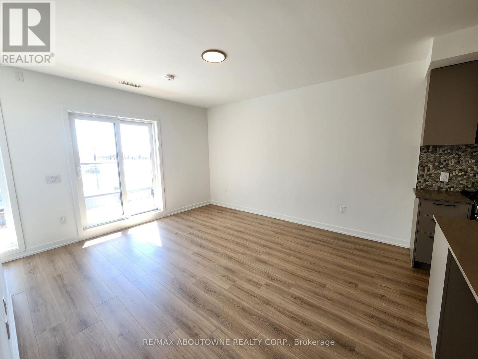 Townhouse at 12 - 20 LAGERFELD DRIVE, Brampton
