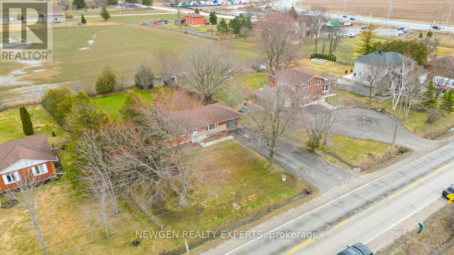 Detached at 9049 DUBLIN LINE, Halton Hills