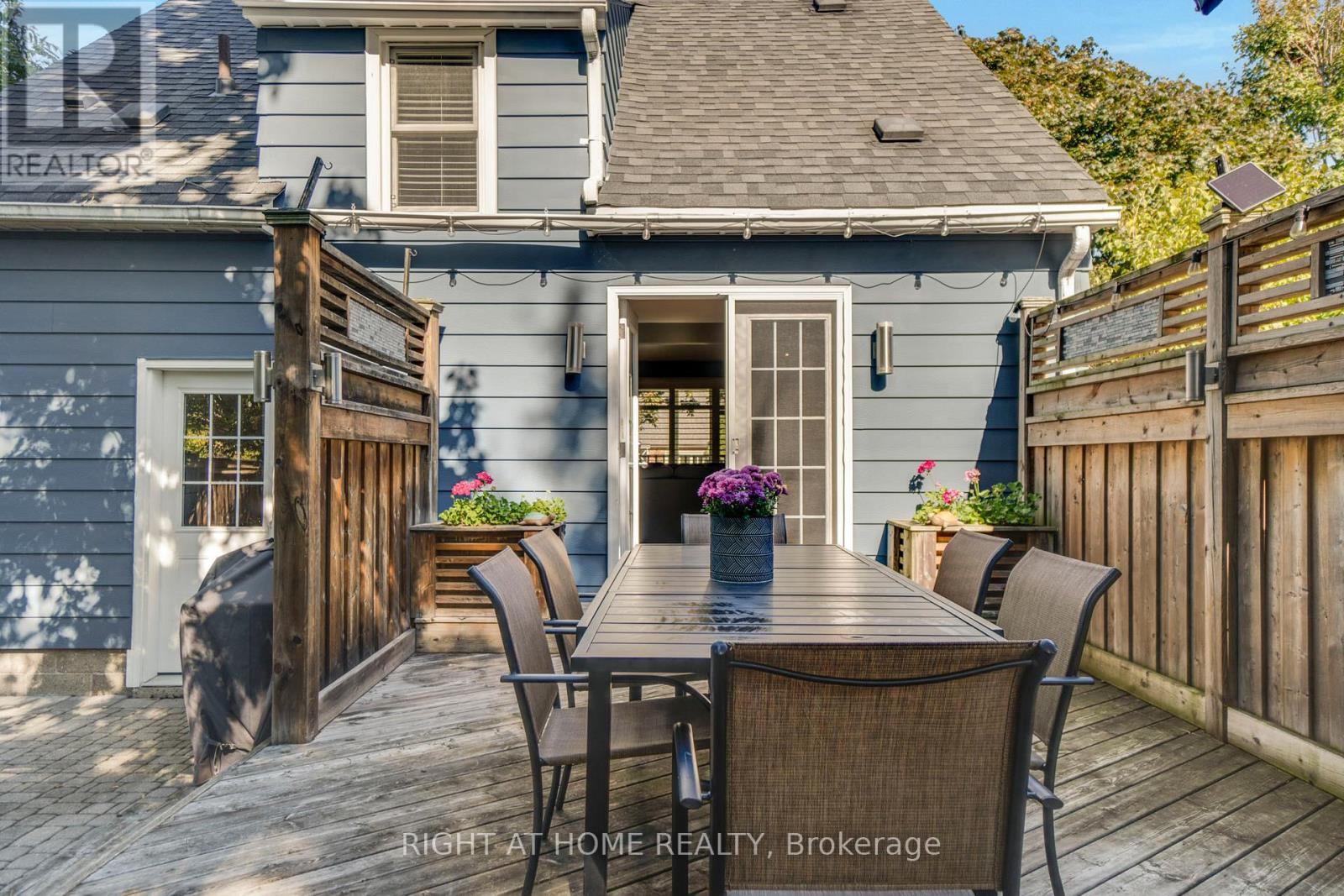 Detached at 710 HAGER AVENUE, Burlington