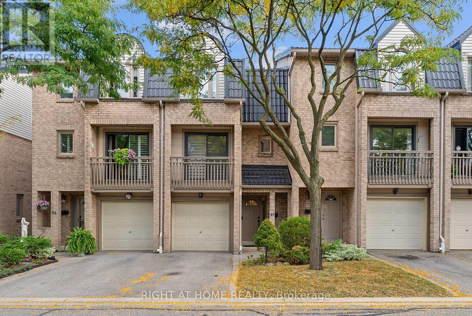 Townhouse at 35 - 4101 WESTMINSTER PLACE, Mississauga (Rathwood)