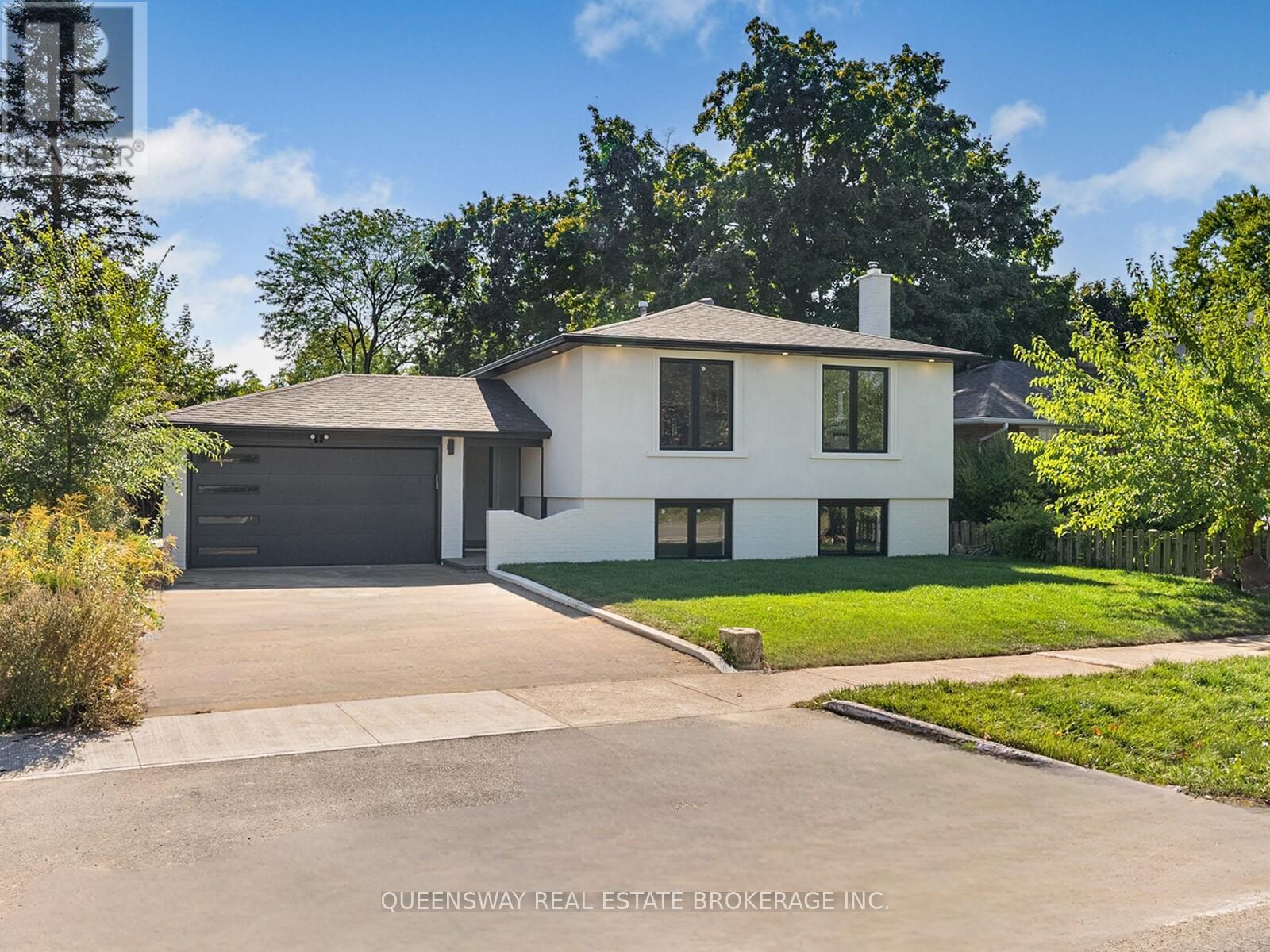Detached at 1128 PINEGROVE ROAD, Oakville (WO West)