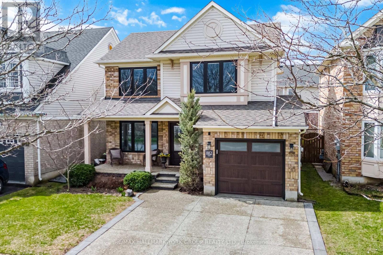 Detached at 882 MCDUFFE CRESCENT, Milton (BE Beaty)