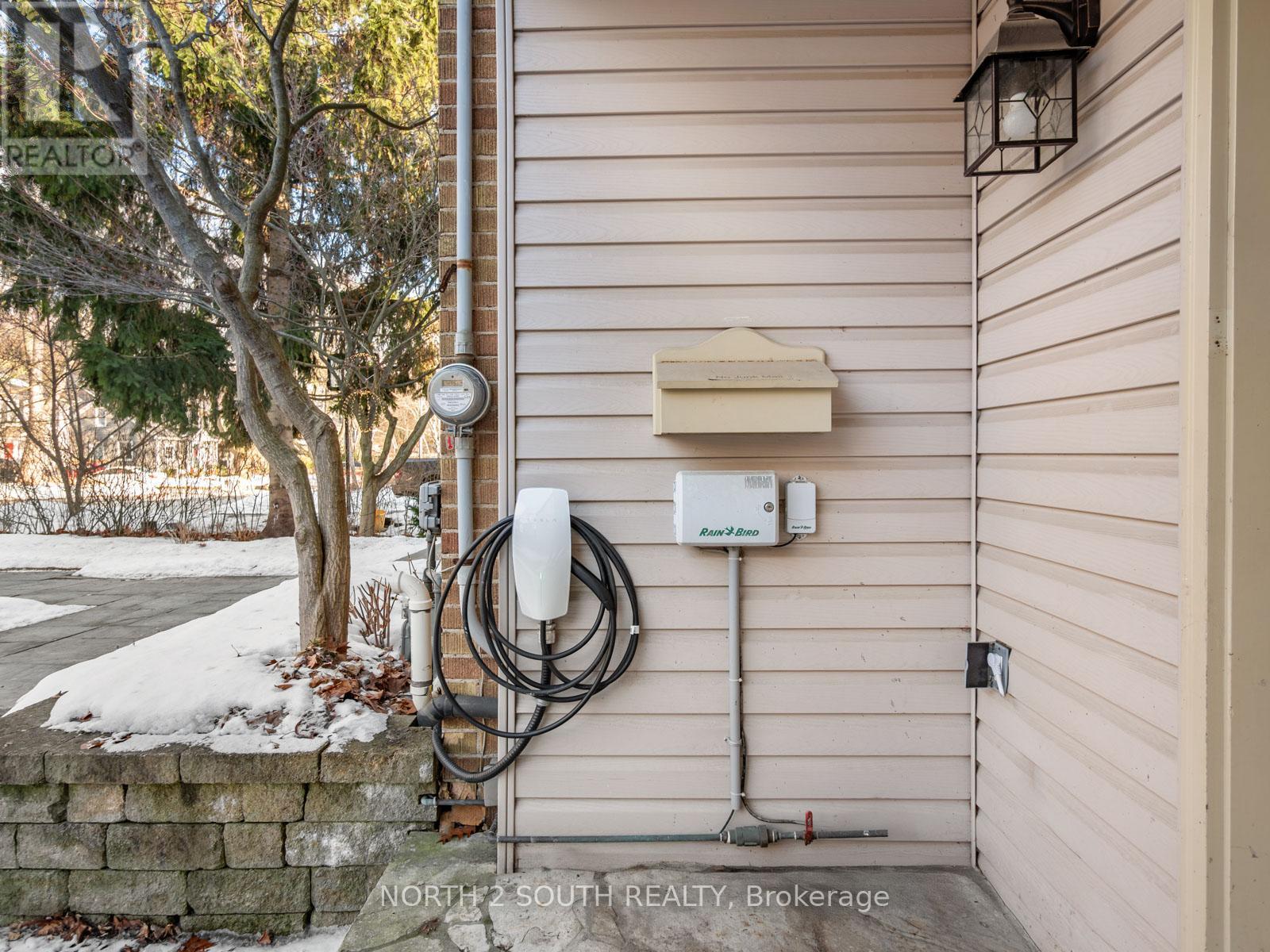 Detached at 298 DOUGLAS AVENUE, Oakville