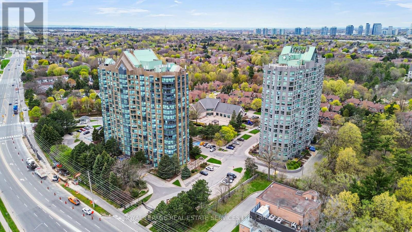 Apartment at 1510 - 2177 BURNHAMTHORPE ROAD W, Mississauga (Erin Mills)