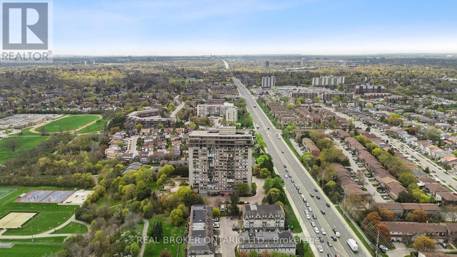 Apartment at 503 - 880 DUNDAS STREET W, Mississauga