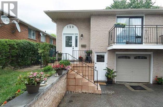 Semi-Detached/Link at 130 SURBRAY GROVE S, Mississauga (Fairview)