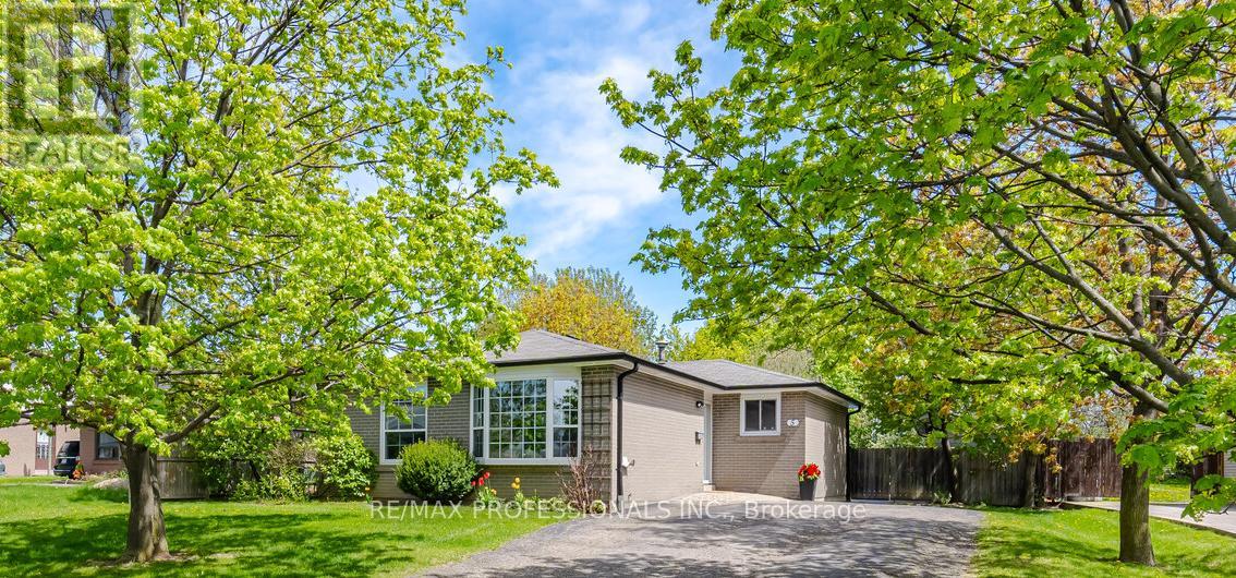 Detached at 5 FLAVIAN CRESCENT, Brampton (Southgate)