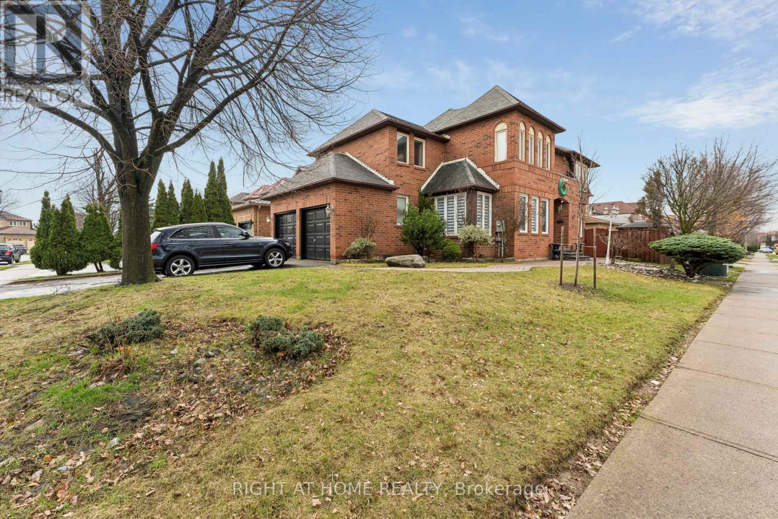 Detached at 39 BANNER ROAD, Brampton