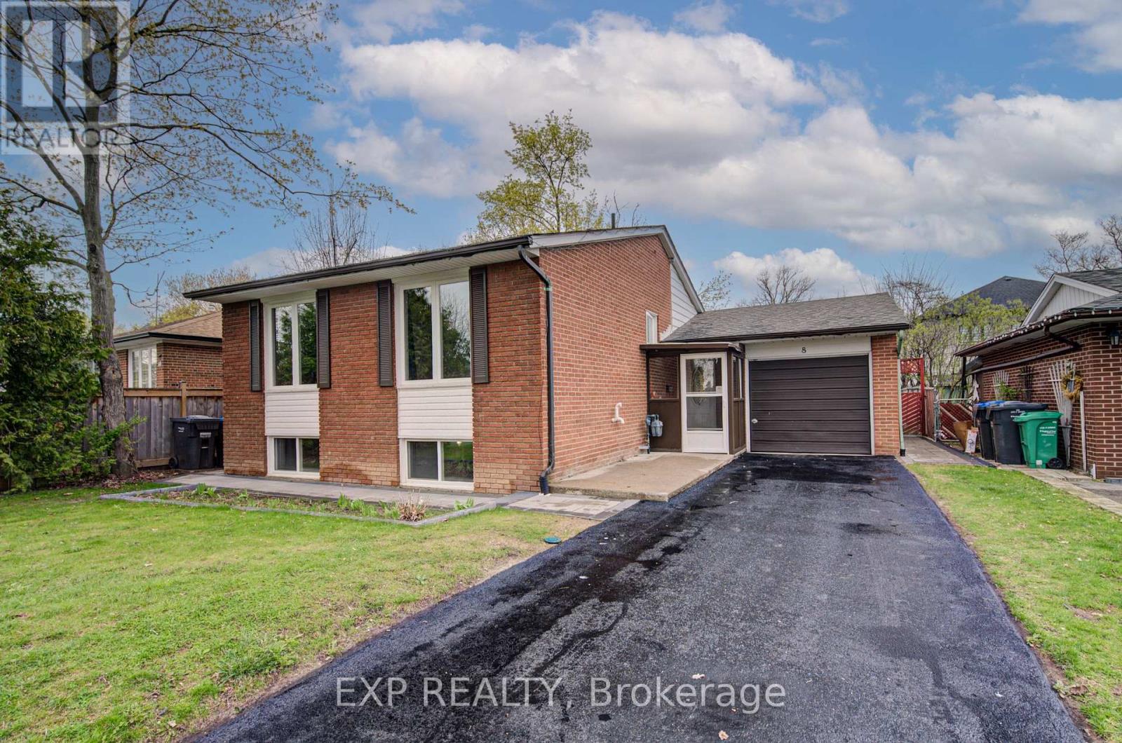 Detached at 8 SANFORD CRESCENT, Brampton (Northwood Park)