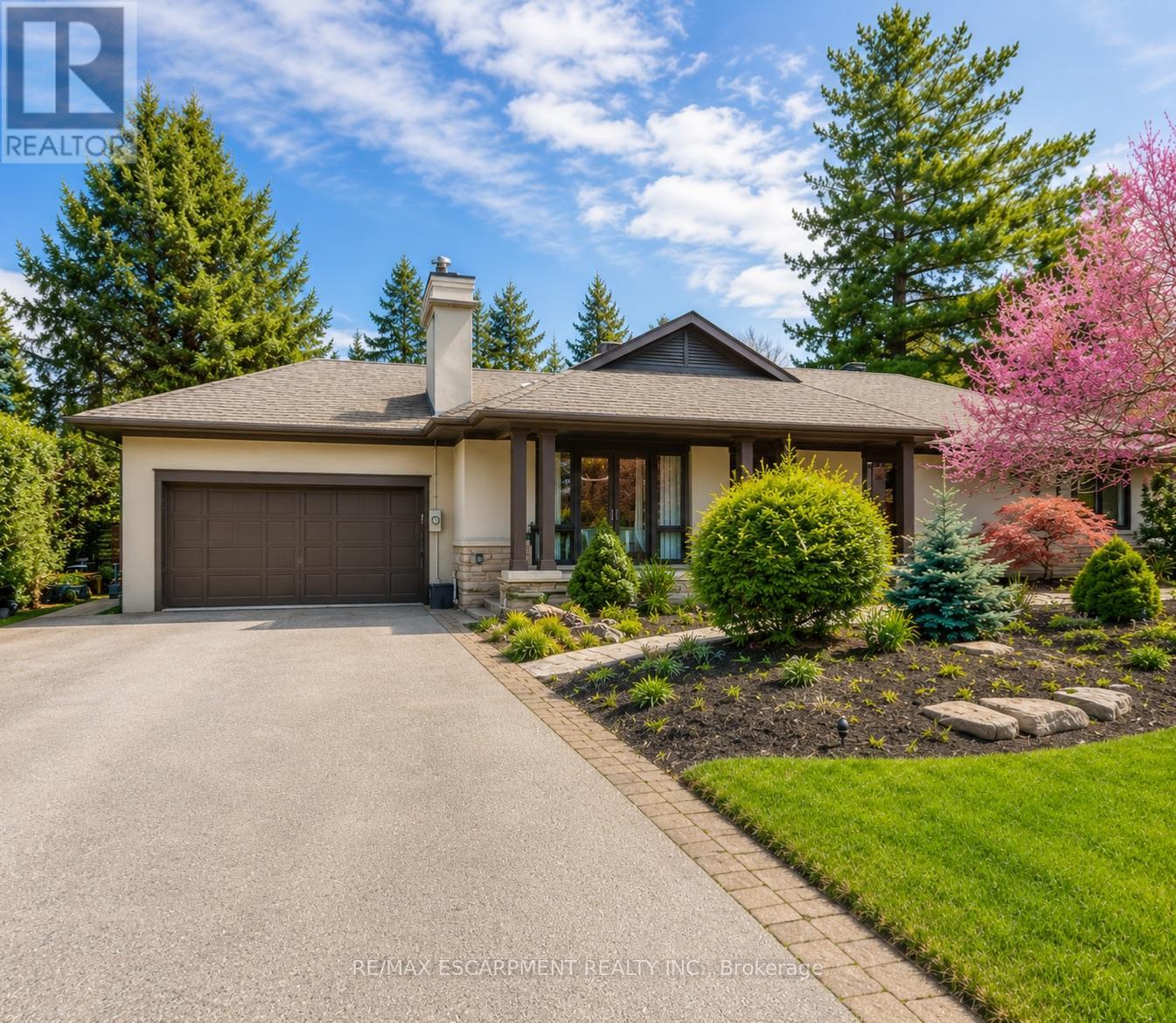 Detached at 1518 OAKHILL DRIVE, Oakville (MO Morrison)