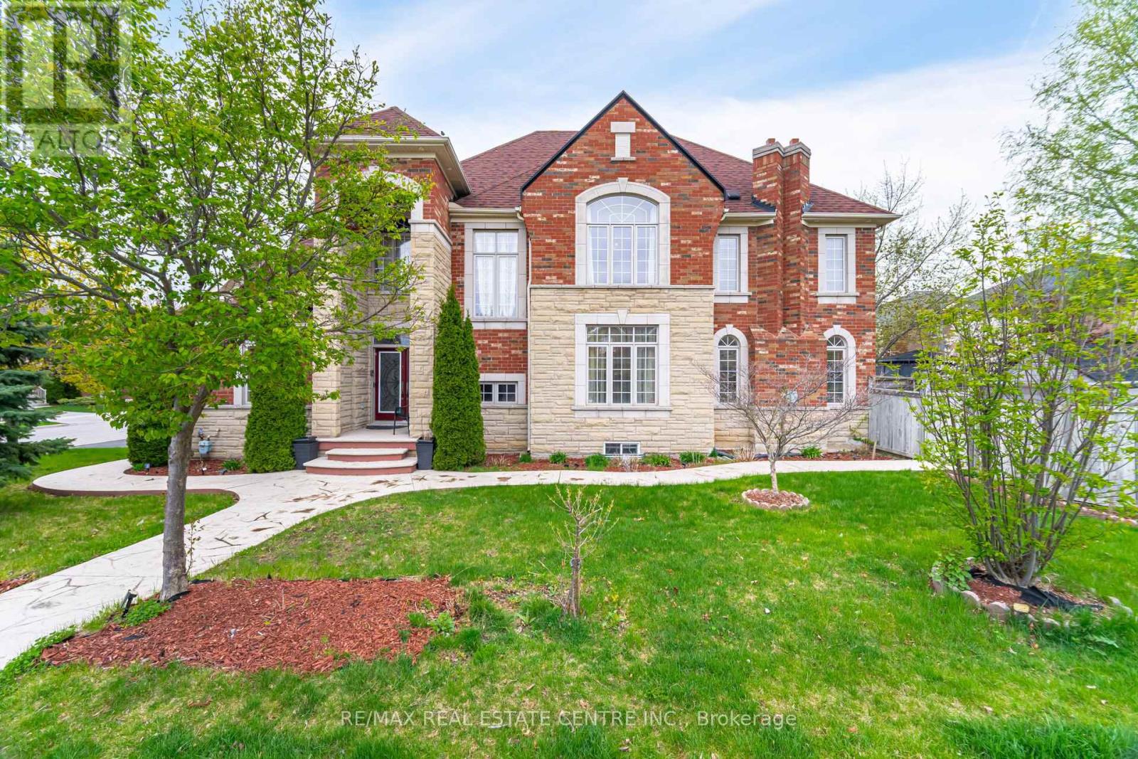 Detached at 3401 HIDEAWAY PLACE, Mississauga (Churchill Meadows)
