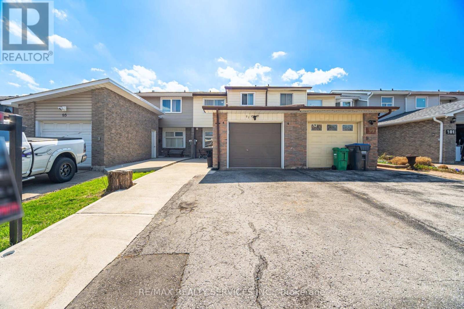 Townhouse at 97 GREENE DRIVE, Brampton (Madoc)