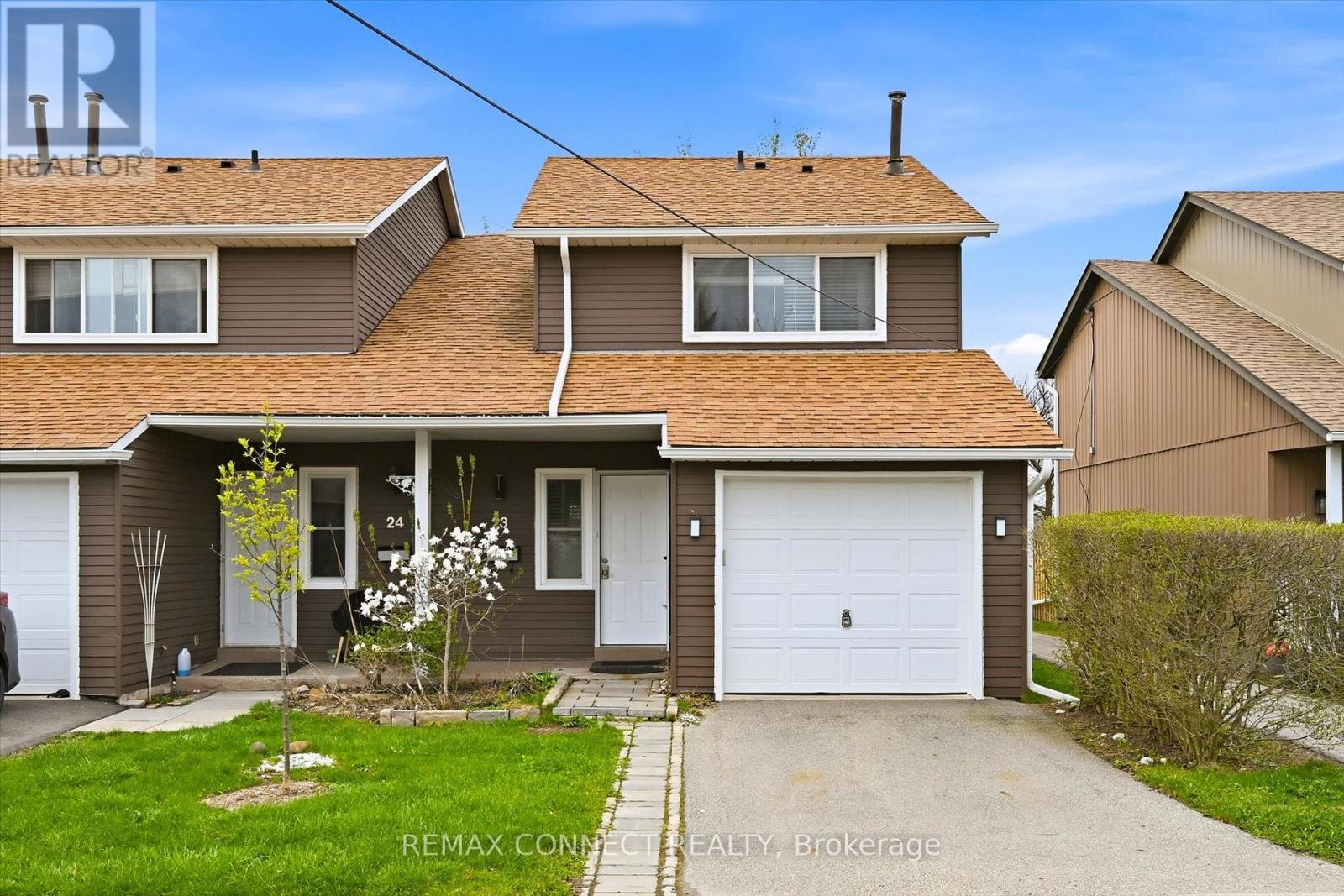 Townhouse at 23 - 2185 FAIRCHILD BOULEVARD, Burlington (Tyandaga)