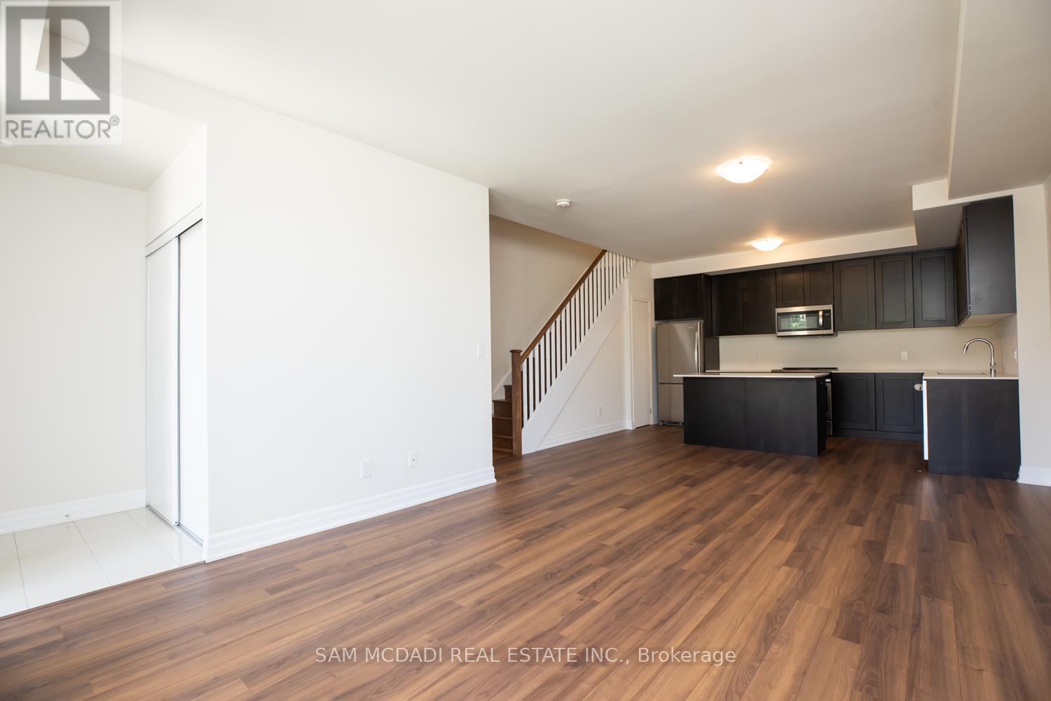 Townhouse at 102 - 1180 CAWTHRA ROAD, Mississauga