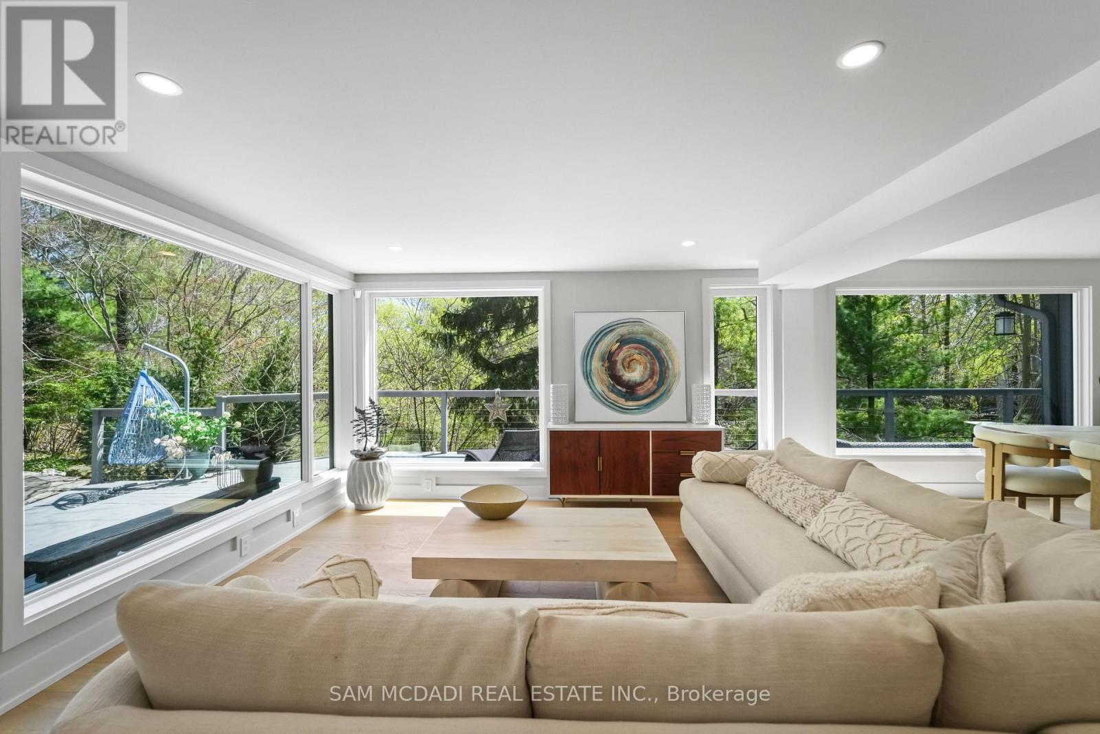 Detached at 1273 QUEEN VICTORIA AVENUE, Mississauga