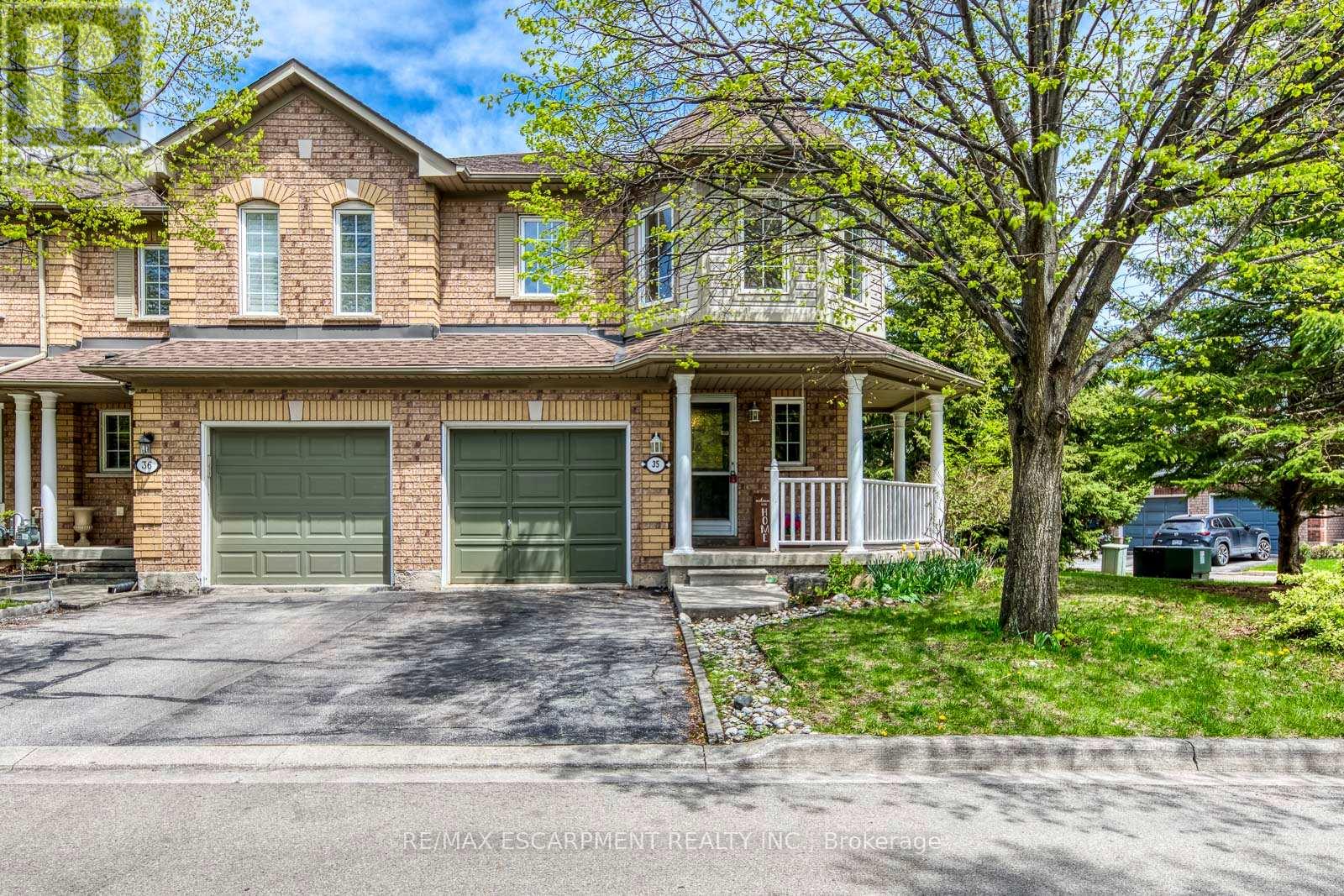 Townhouse at 35 - 2871 DARIEN ROAD, Burlington (Rose)