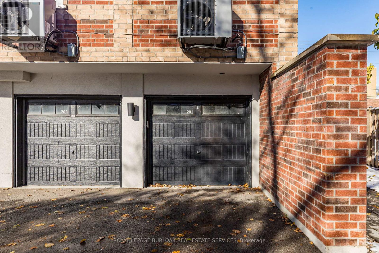 Townhouse at 201 - 760 LAKESHORE ROAD E, Mississauga