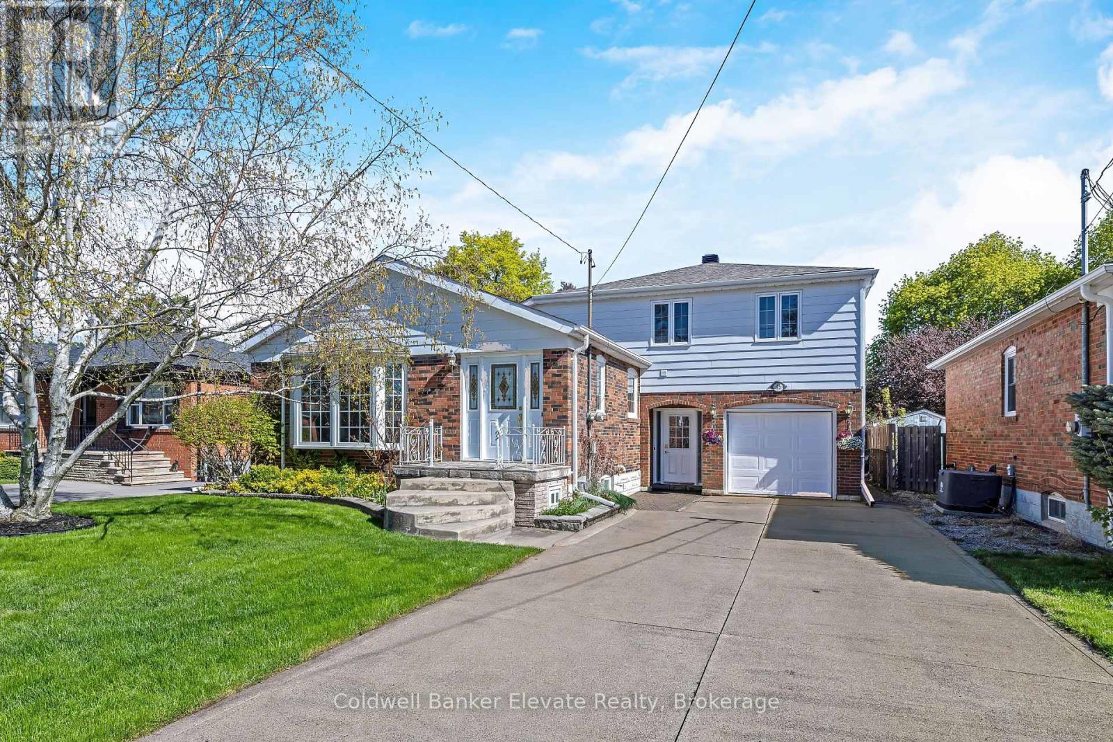 Detached at 45 SHELLEY STREET, Halton Hills (Georgetown)
