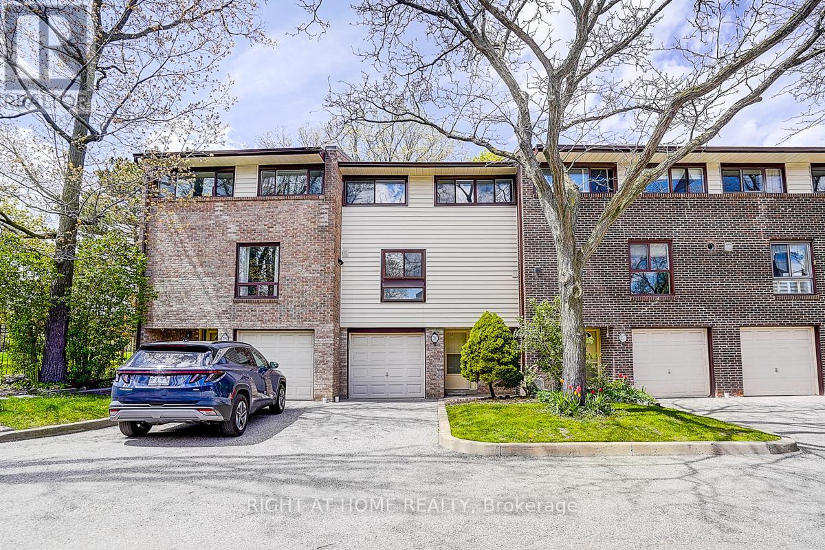 Townhouse at 26 - 2020 SOUTH MILLWAY, Mississauga (Erin Mills)