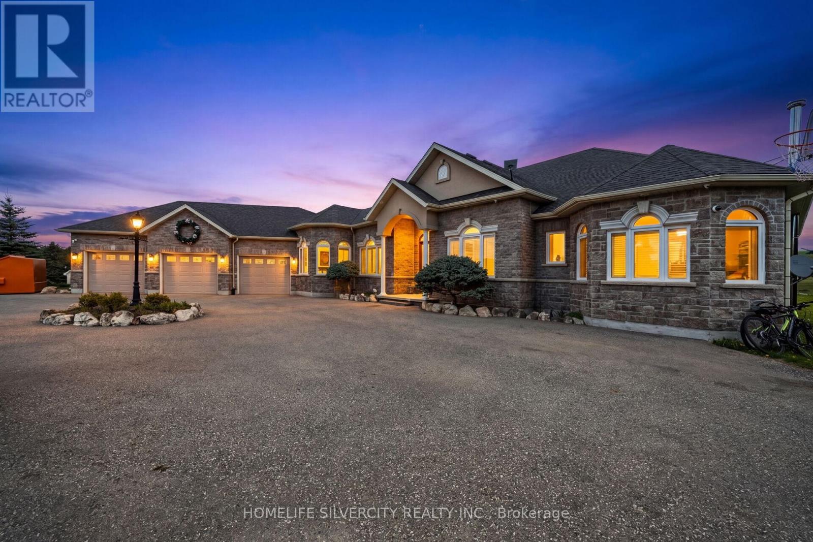 Detached at 20051 WILLOUGHBY ROAD, Caledon