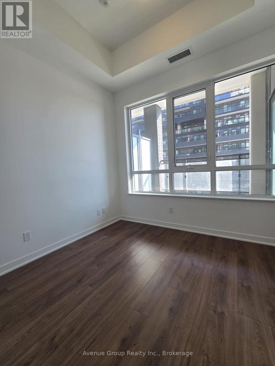 Apartment at 226 - 405 DUNDAS STREET W, Oakville