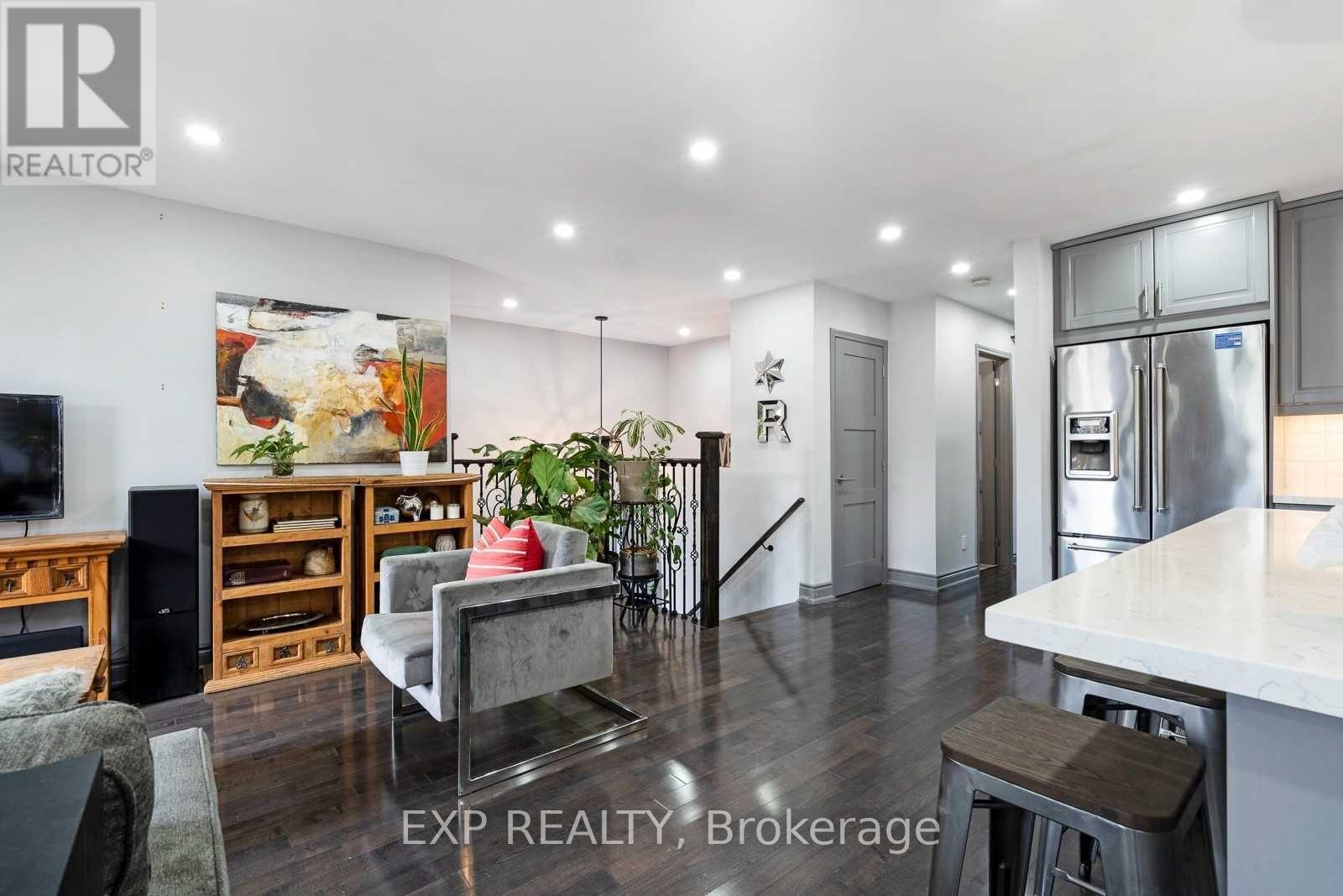Detached at 43 FLORIBUNDA CRESCENT, Brampton