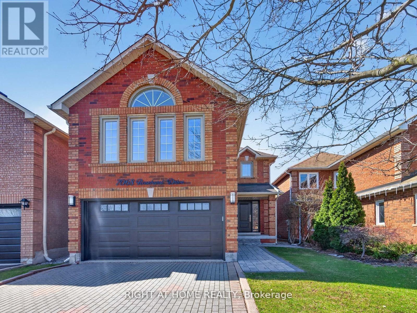 Detached at 7068 ROSEHURST DRIVE, Mississauga (Lisgar)