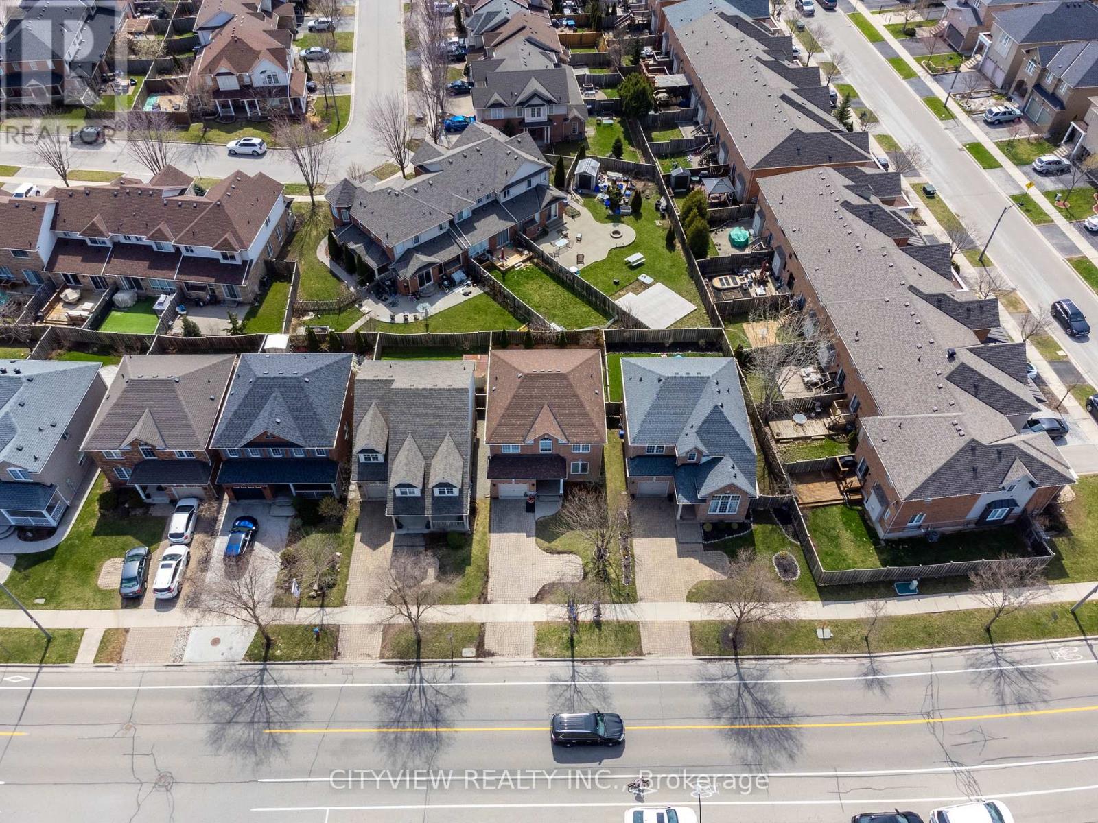 Detached at 2330 GRAND OAK TRAIL, Oakville (WM Westmount)