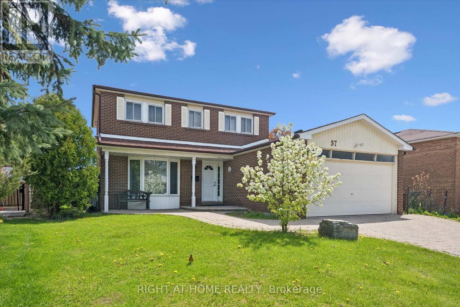 Detached at 37 MOFFATT AVENUE, Brampton (Fletcher's West)