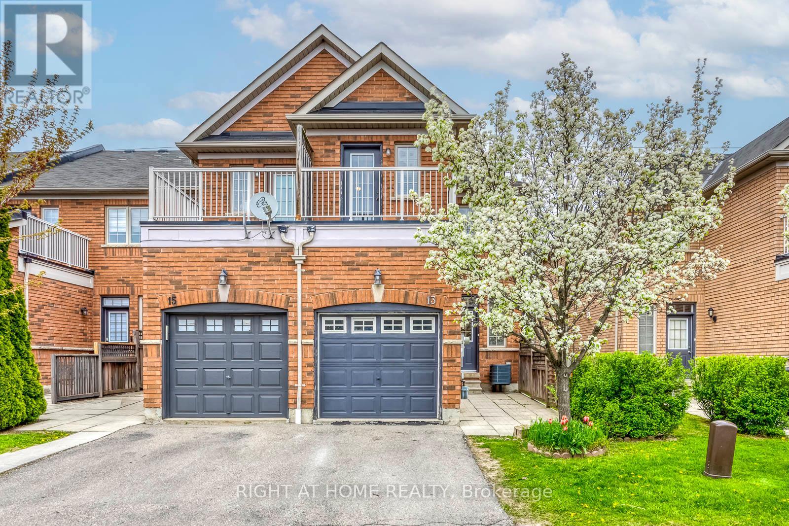 Townhouse at 13 - 1015 GALESWAY BOULEVARD, Mississauga (East Credit)