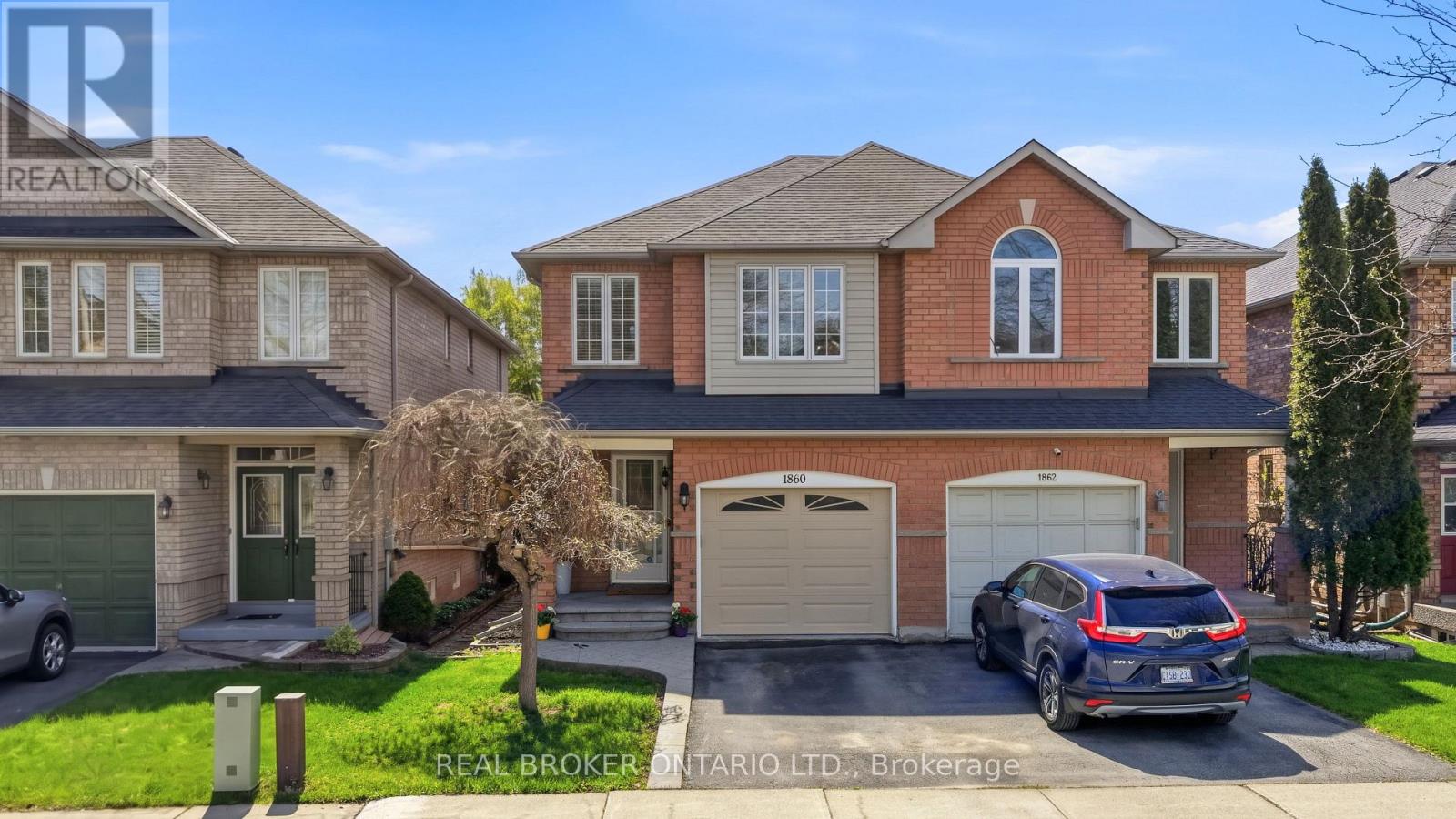 Semi-Detached/Link at 1860 CREEK WAY, Burlington (Uptown)