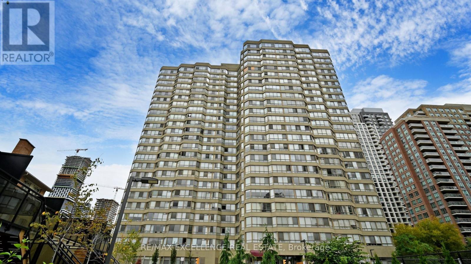 Apartment at 1504 - 3605 KARIYA DRIVE, Mississauga (City Centre)