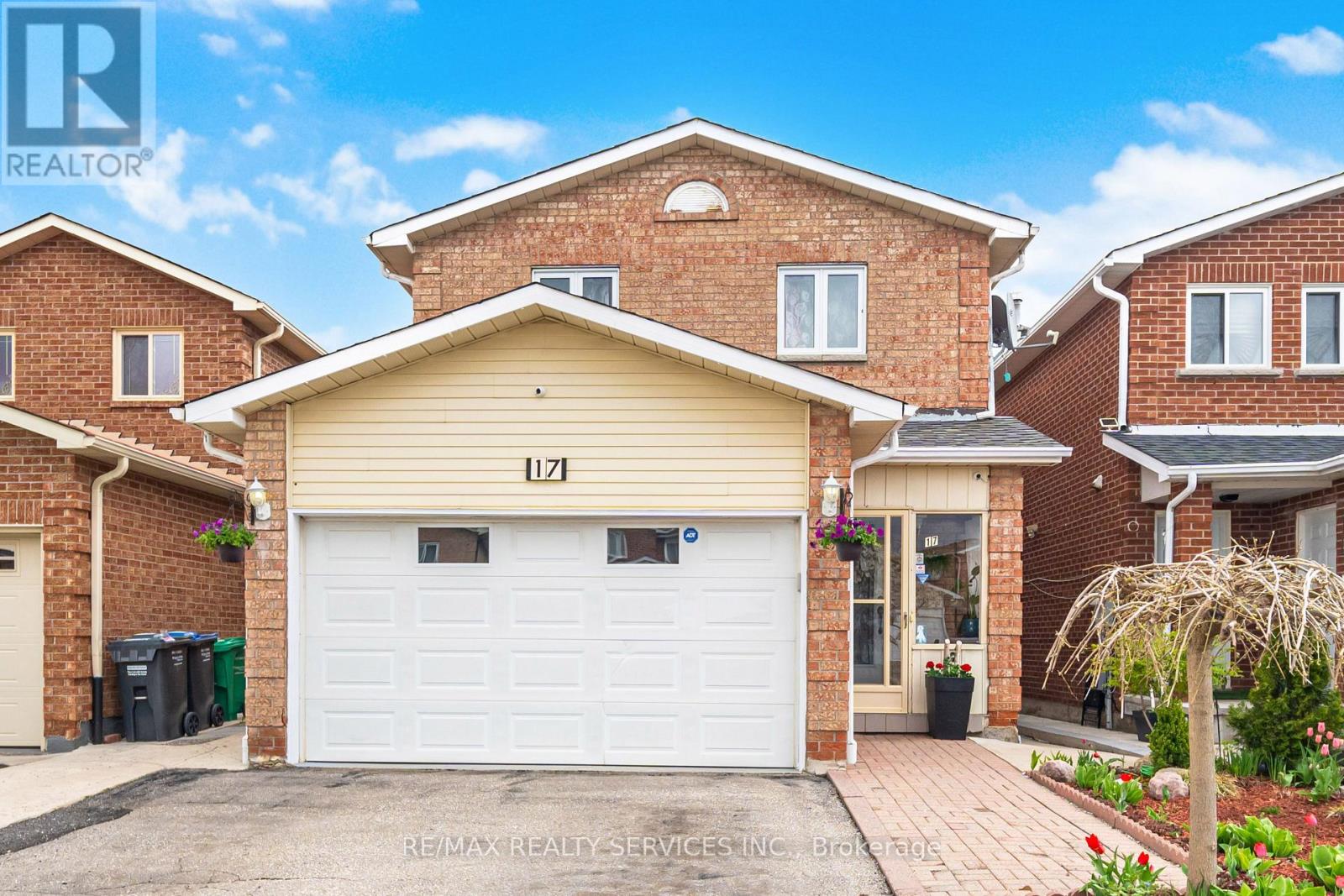 Detached at 17 METZAK DRIVE, Brampton (Heart Lake West)