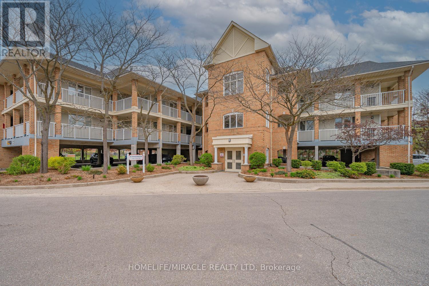 Townhouse at 116 - 111 BRISTOL ROAD E, Mississauga (Hurontario)