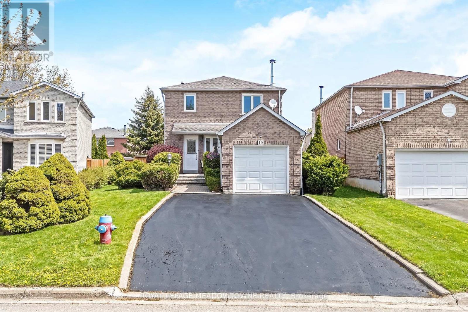 Detached at 15 MULL GATE, Halton Hills (Georgetown)