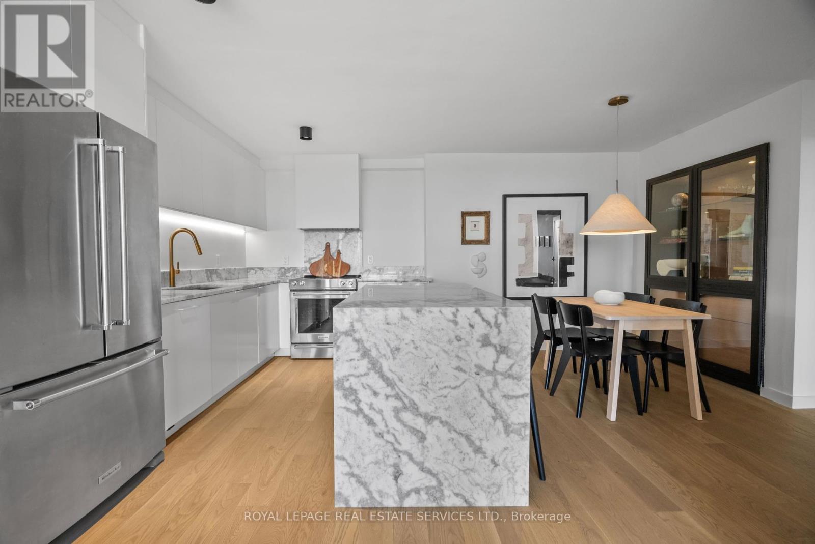 Apartment at 1005 - 1320 ISLINGTON AVENUE, Toronto