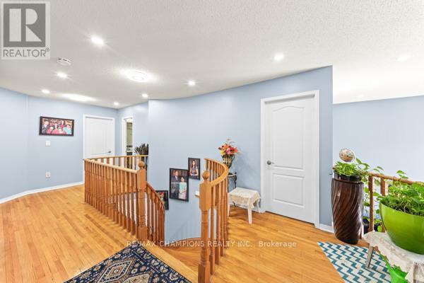 Detached at 3 FIDDLENECK CRESCENT, Brampton