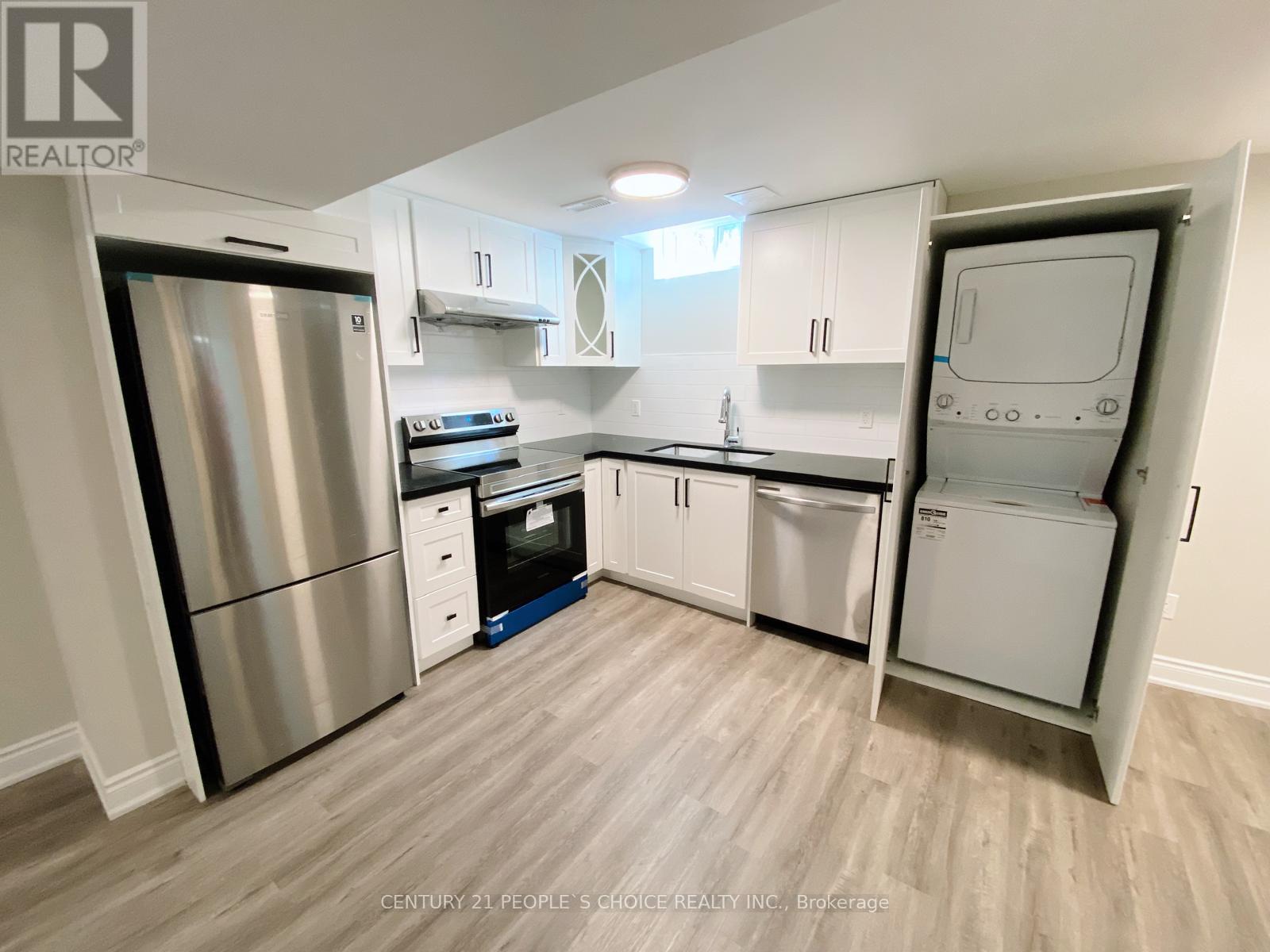 Detached at 922 SILVERTHORN MILL AVENUE, Mississauga