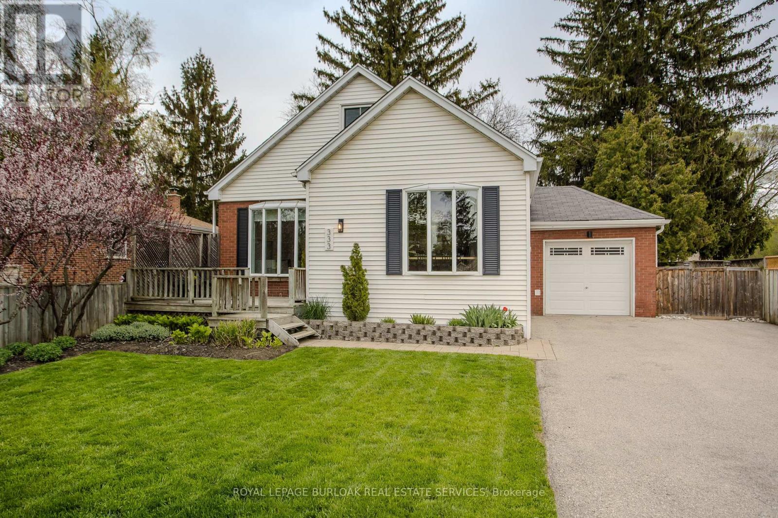 Detached at 333 ST PAUL STREET, Burlington (Brant)