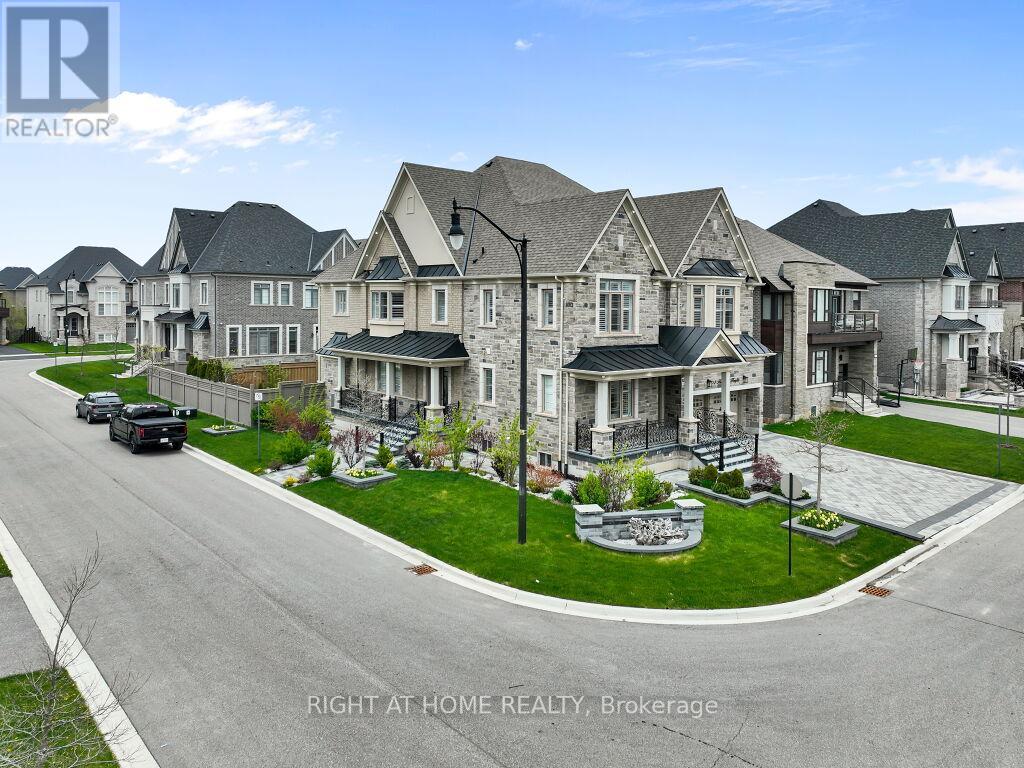 Detached at 12 HACKWOOD HEIGHTS, Brampton (Northwest Brampton)