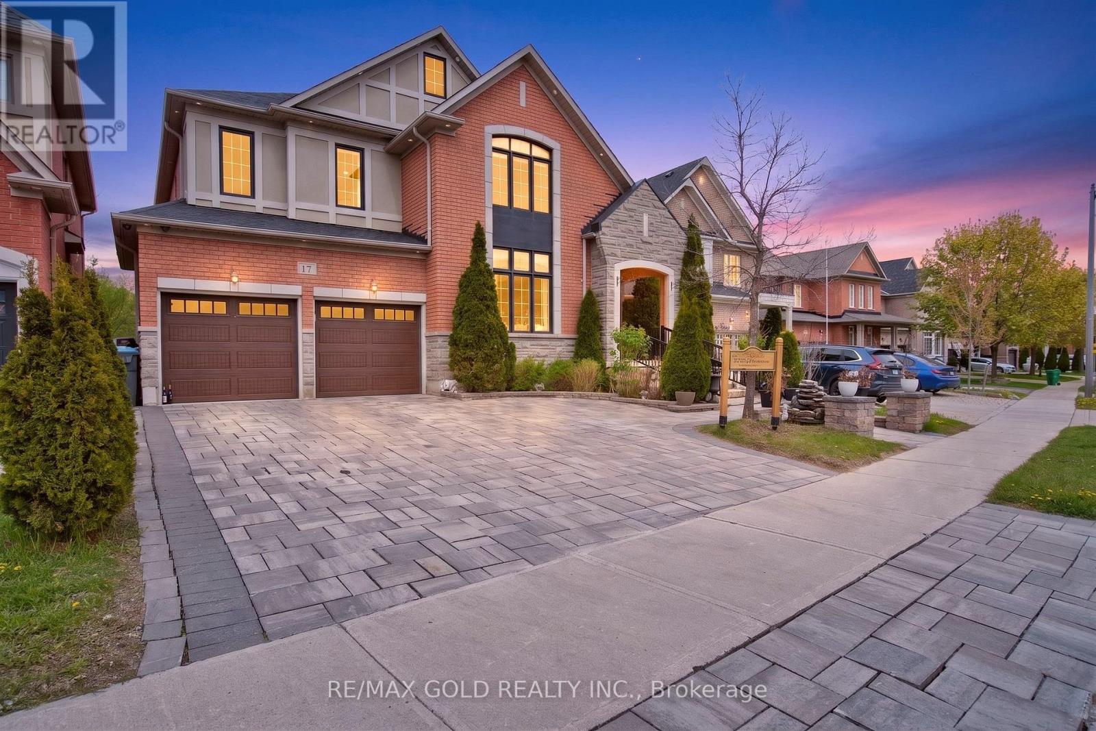 Detached at 17 MAISONNEUVE BOULEVARD E, Brampton (Vales of Castlemore North)