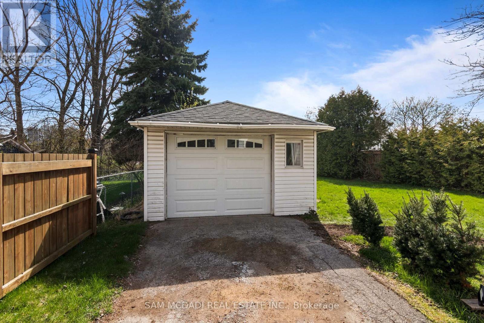 Detached at 1088 CHERRIEBELL ROAD, Mississauga